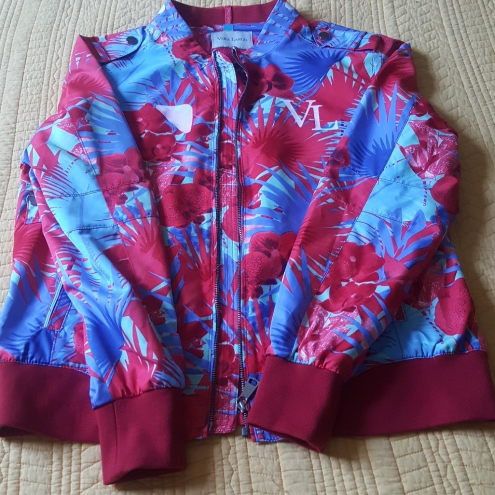 SOLD!!! VERA LARGO FLORAL PRINT BOMBER JACKET!!!